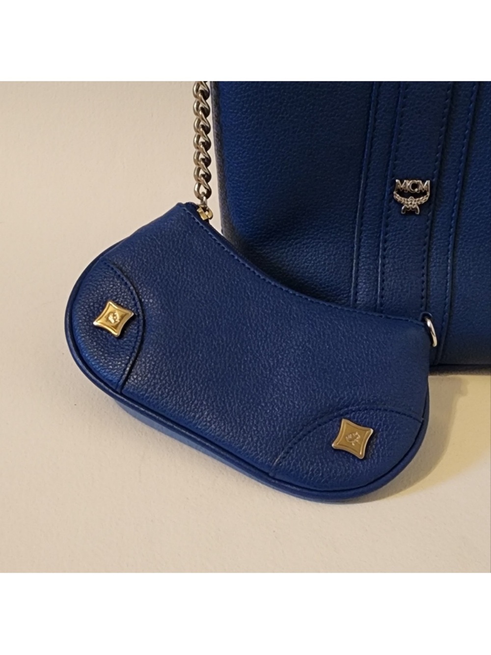 MCM Blue Leather Handbag with Detachable Coin Pouch - Picture 9 of 13